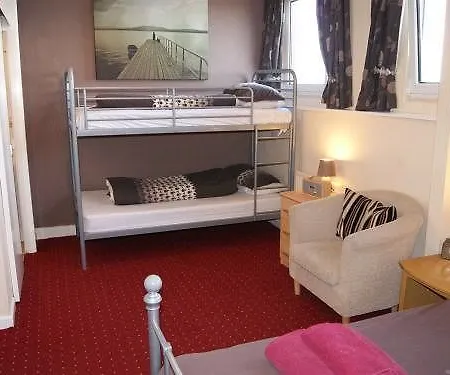 Derwent House 3* Scarborough